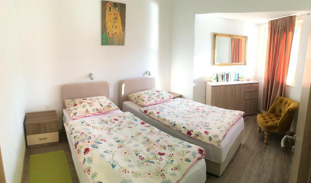 Lastovo Apartments Kurelja מראה חיצוני תמונה