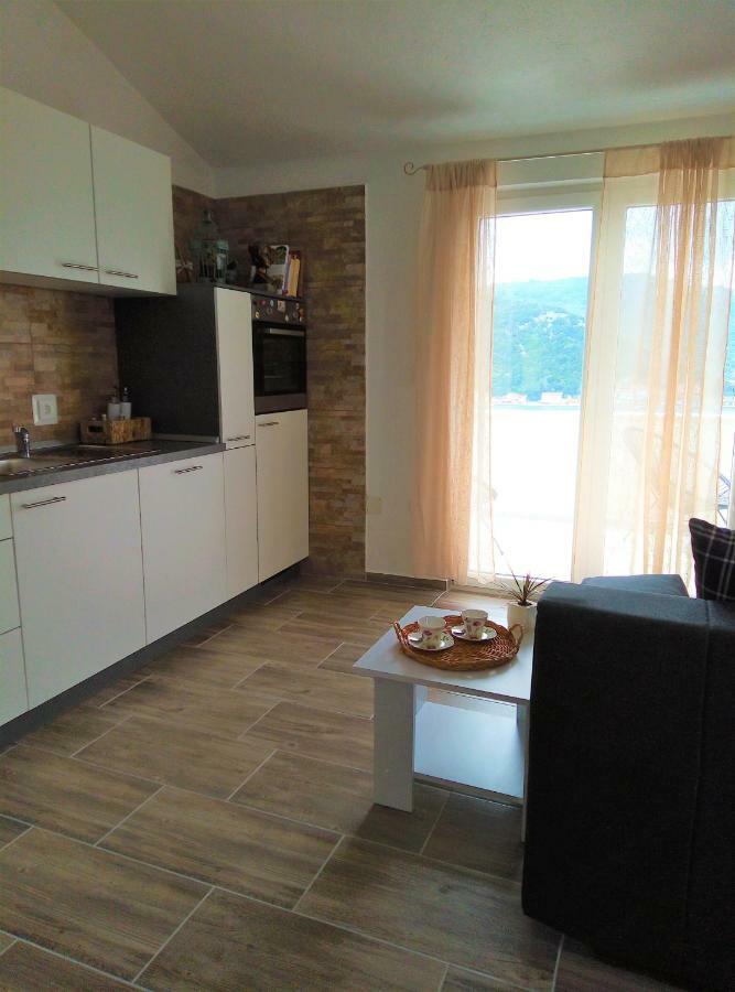 Lastovo Apartments Kurelja מראה חיצוני תמונה