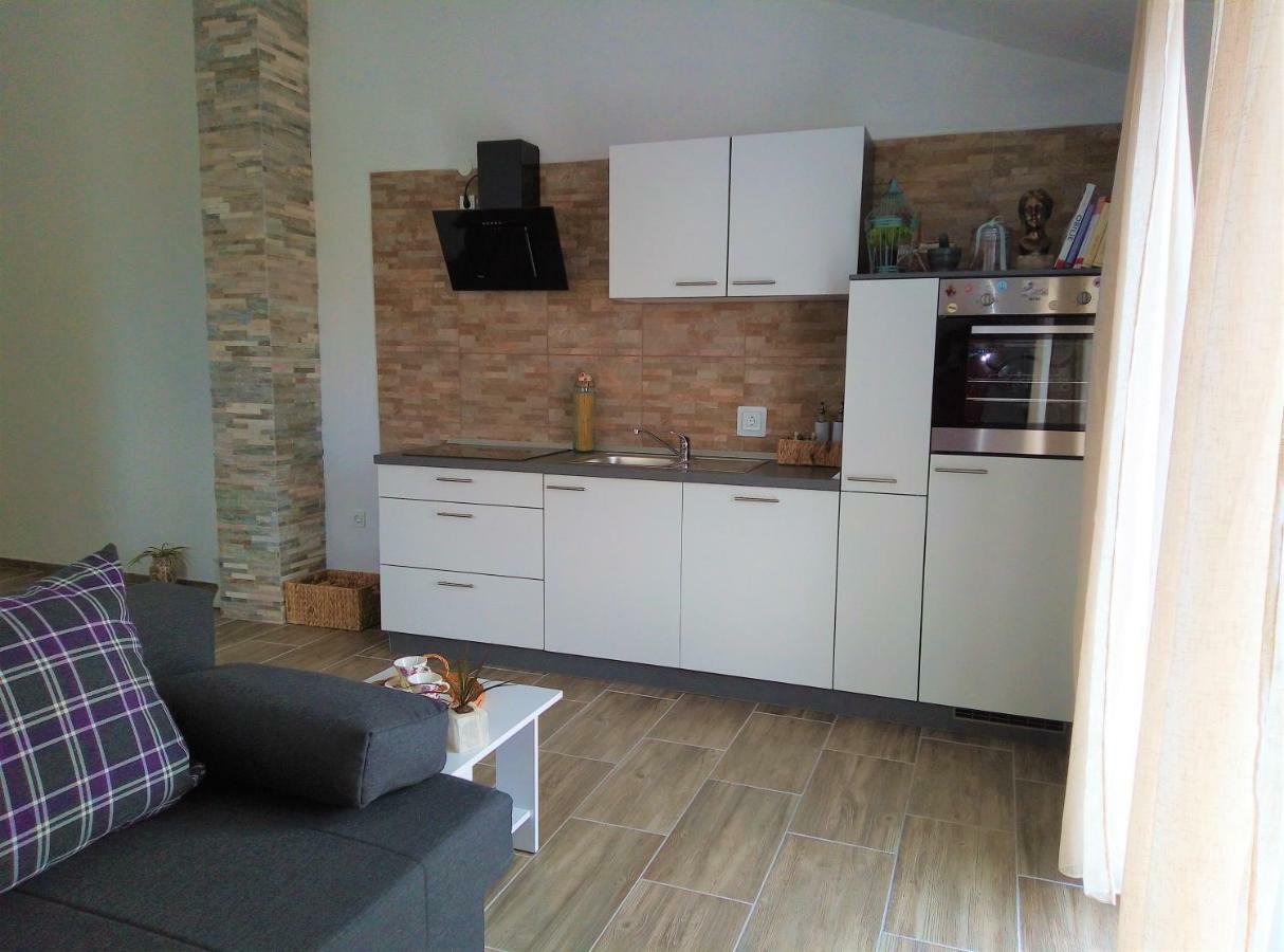 Lastovo Apartments Kurelja מראה חיצוני תמונה